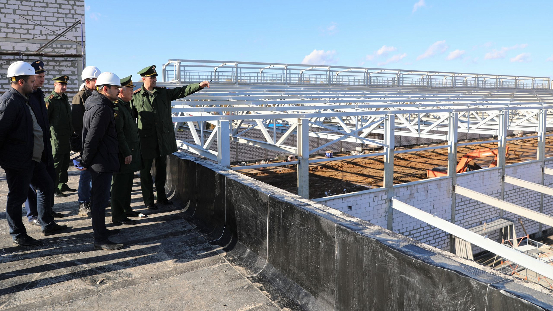 Заместитель Министра обороны России Николай Панков осмотрел объекты спортивного центра ЦСКА в Ватутинках на стадии реализации