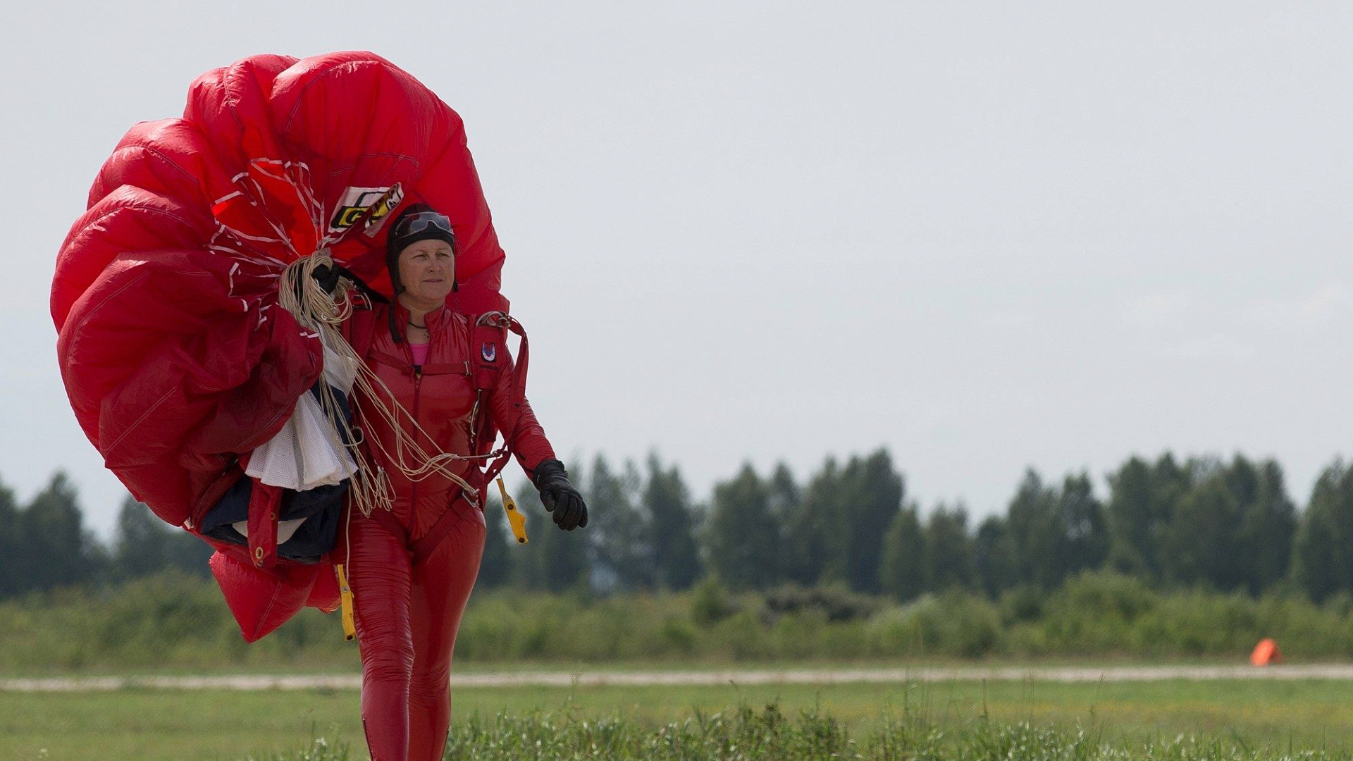 Сборная России сохраняет первенство на 40-м чемпионате мира среди военнослужащих в дисциплине «точность приземления»