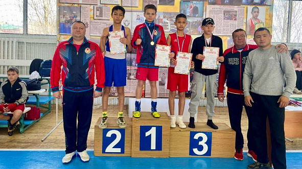 Три золотые и серебряные медали открытого турнира Первомайского района Оренбургской области завоевали боксёры спортивной школы «ЦСКА-Самара»