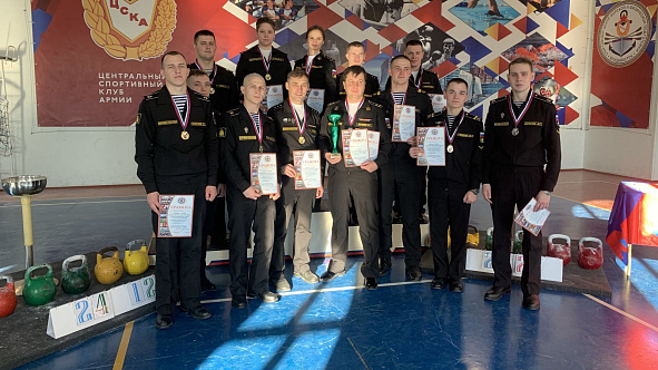 ТИХООКЕАНЦЫ ПОКАЗАЛИ БОГАТЫРСКУЮ СИЛУ НА БАЗЕ СПОРТИВНОГО ЦЕНТРА (МОРСКОЙ И ФИЗИЧЕСКОЙ ПОДГОТОВКИ Г. ВЛАДИВОСТОК) ФИЛИАЛА ЦСКА/ХАБАРОВСК