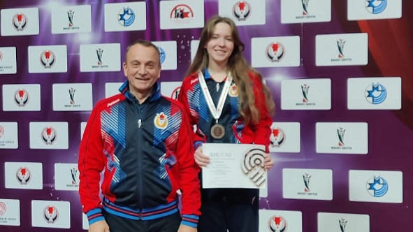 Спортсменка Центрального спортивного клуба армии завоевала бронзу первенства России по пулевой стрельбе