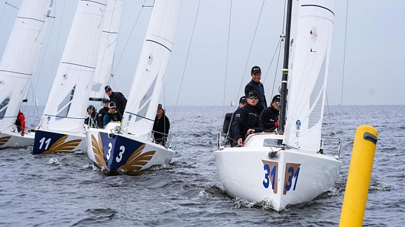 Армеец победил на Кубке России по парусному спорту