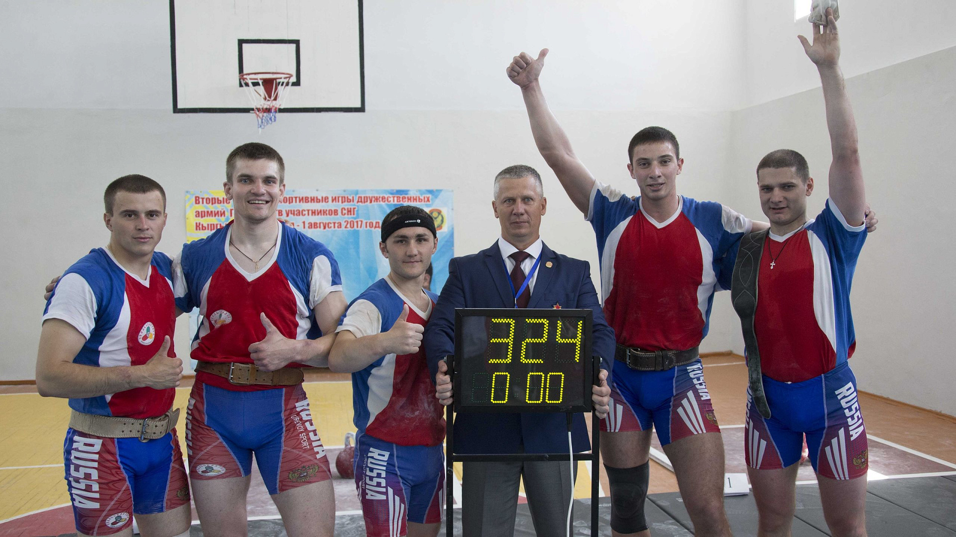 Военные РФ установили рекорд мира в гиревой эстафете на II Военно-спортивных играх СНГ!