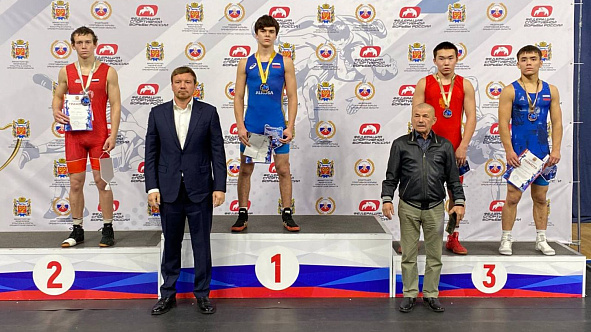 Самарские армейцы завоевали две медали всероссийских соревнований по греко-римской борьбе