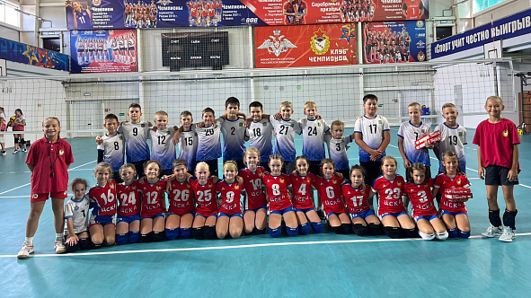 День физкультурника отметили волейболистки «ЦСКА-Хакасия»