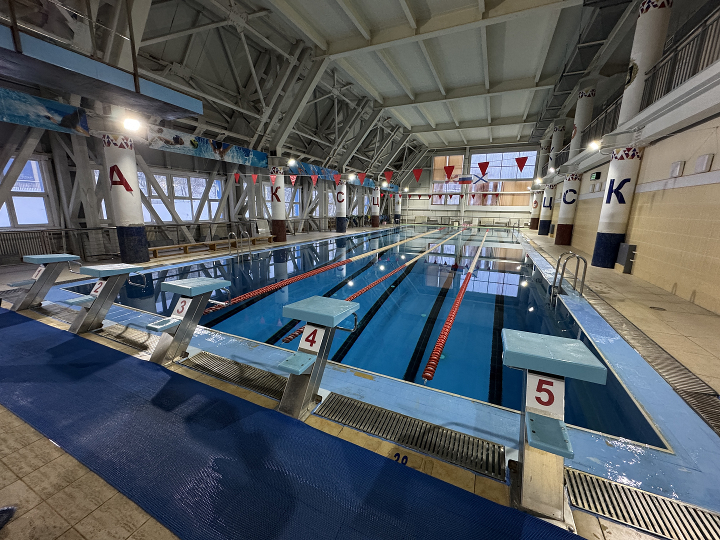 Губернатор Камчатского края побывал в армейском спорткомплексе Вилючинска