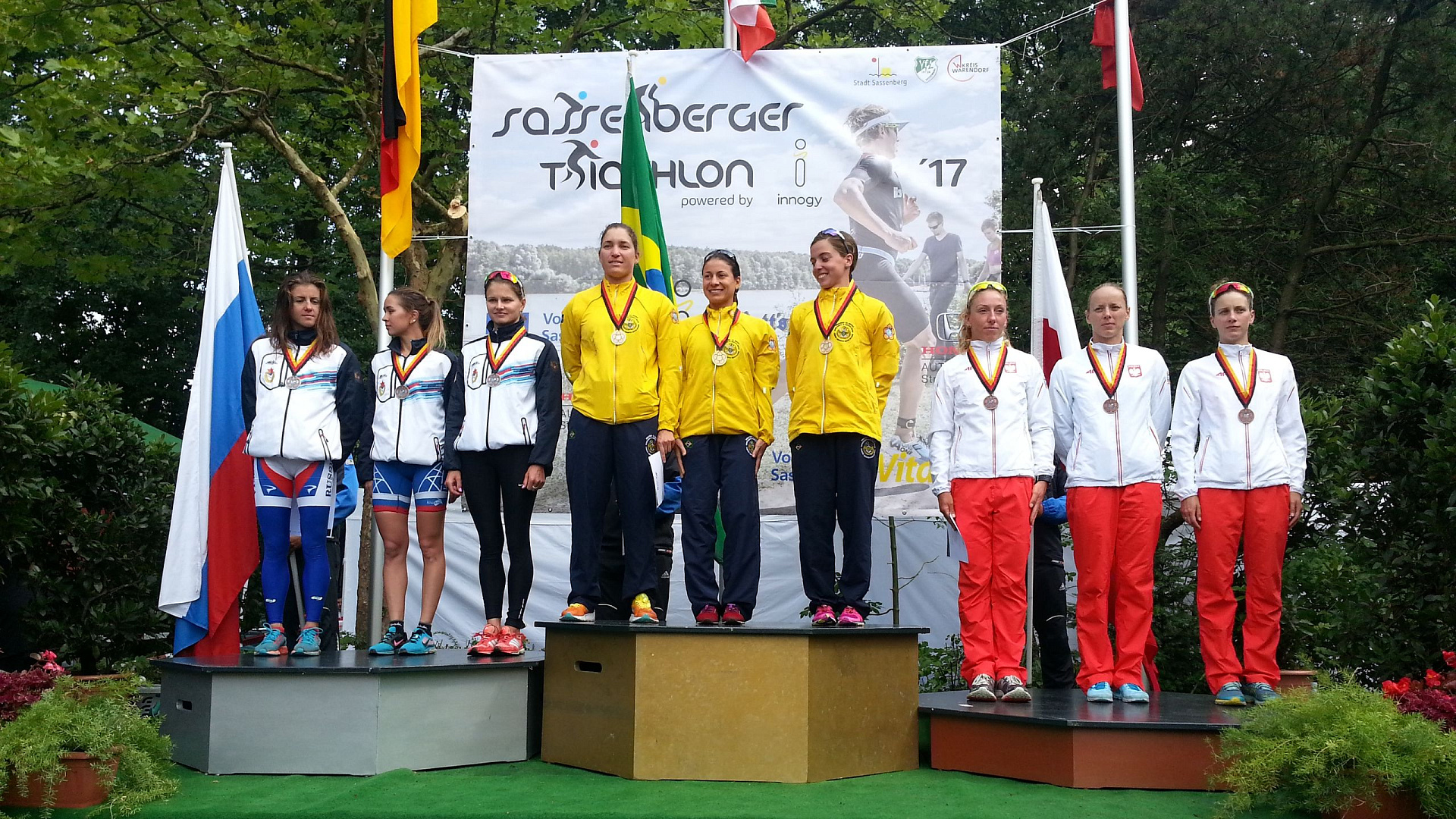 Мужская и женская команды ВС РФ по триатлону взяли "серебро" в командном зачете на 19-м ЧМ CISM в Варендорфе.