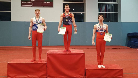 ГИМНАСТ СПОРТИВНОЙ РОТЫ ФИЛИАЛА ЦСКА/САНКТ-ПЕТЕРБУРГ ЗАВОЕВАЛ МЕДАЛИ ЧЕМПИОНАТА РЕСПУБЛИКИ КАРЕЛИЯ