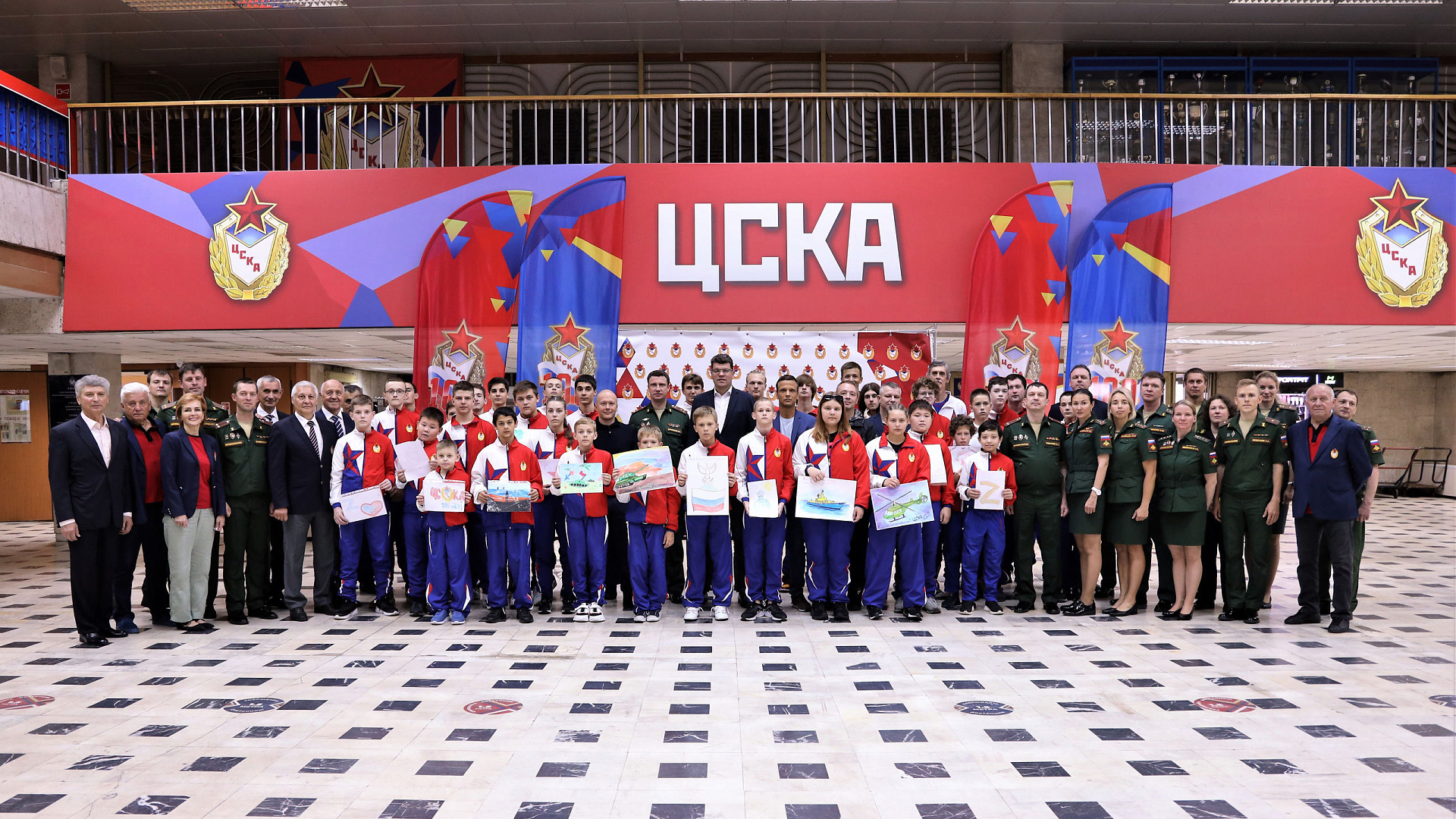 «Щит добра»: ЦСКА отравил в ДНР и Херсонскую область 28 тонн гуманитарного груза