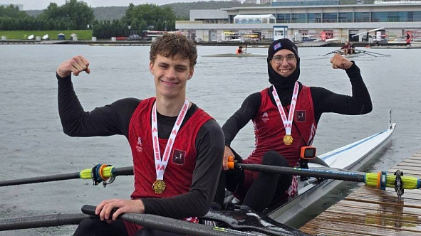 Гребцы ЦСКА и Юности Москвы взяли первое место в двойке легкого веса на первенстве Москвы до 23 лет