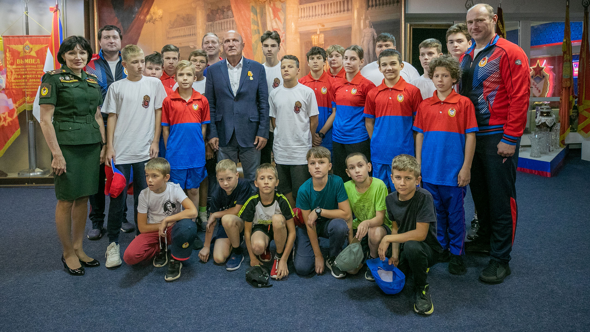 В Музее спортивной славы ЦСКА прошла встреча с выдающимся ученым-медиком Сергеем Даренковым