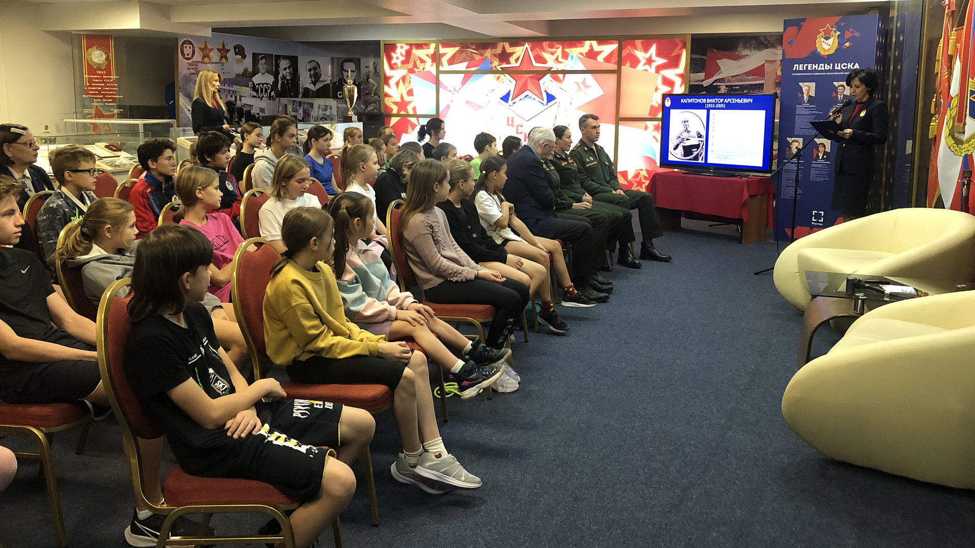 В Музее спортивной славы ЦСКА прошла встреча с советским велосипедистом Александром Гусятниковым