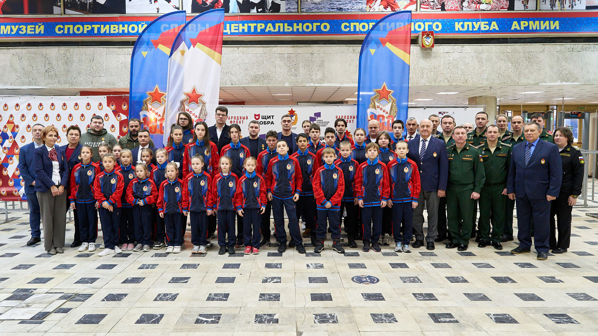 «Щит добра»: ЦСКА отправил 30 тонн гуманитарного груза в ЛНР ДНР Запорожскую и Херсонскую области