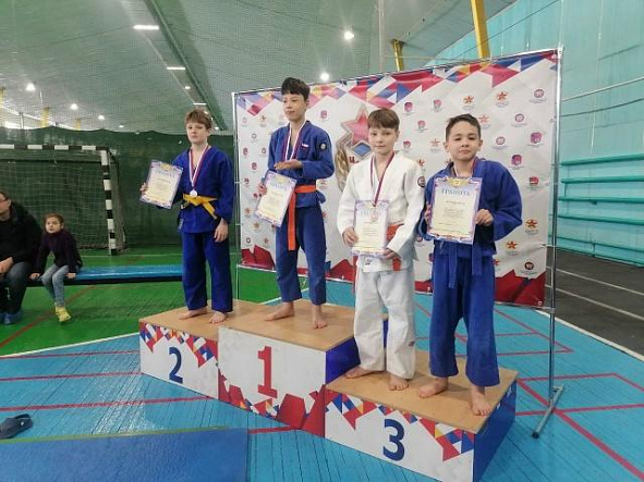 На открытом первенстве армейской спортшколы, посвященном Дню рождения ЦСКА, читинские дзюдоисты завоевали серебро и бронзу 