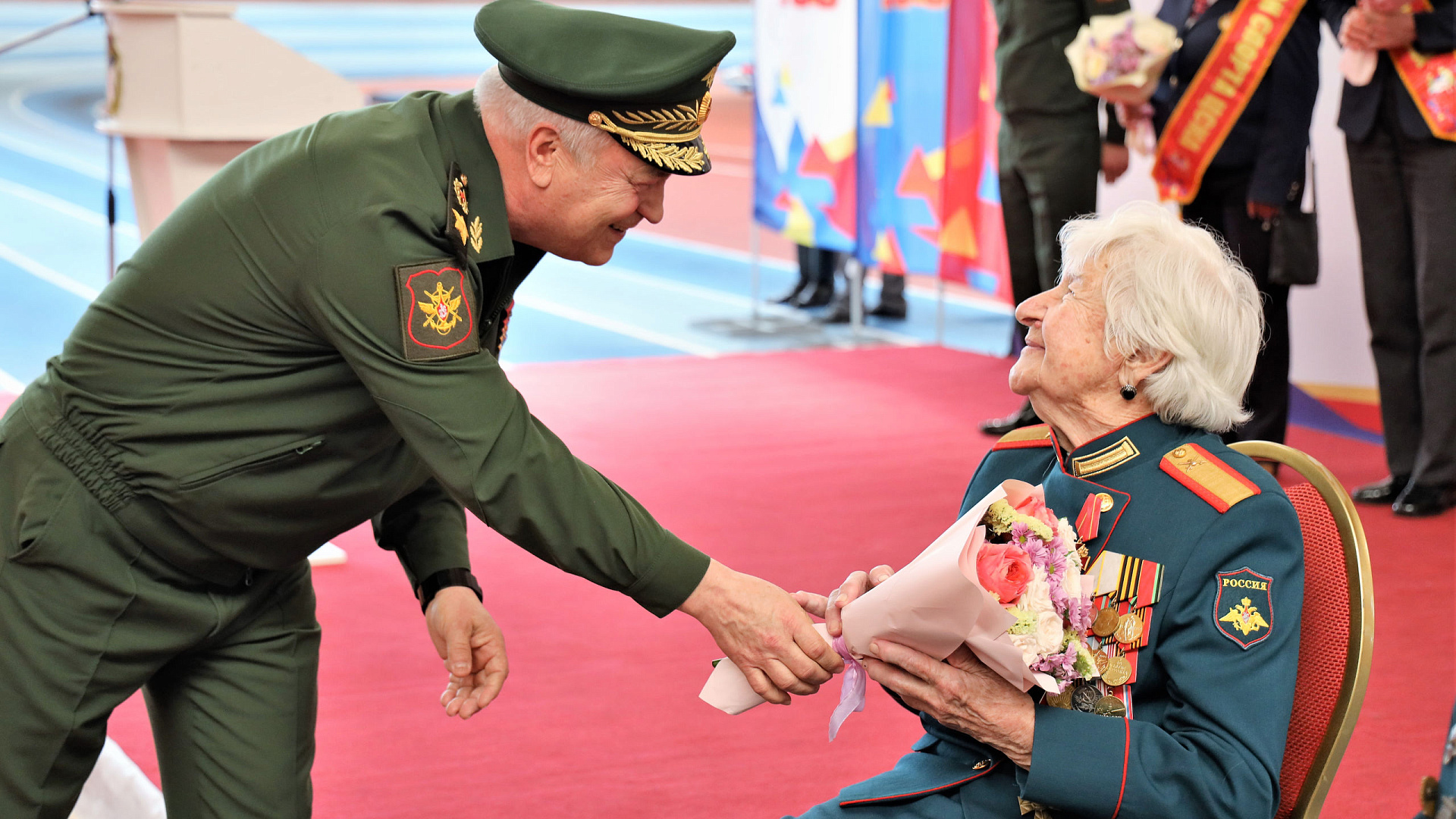 Спортсменам и тренерам армейского Клуба вручили государственные и ведомственные награды в рамках присяги спортивных рот ЦСКА