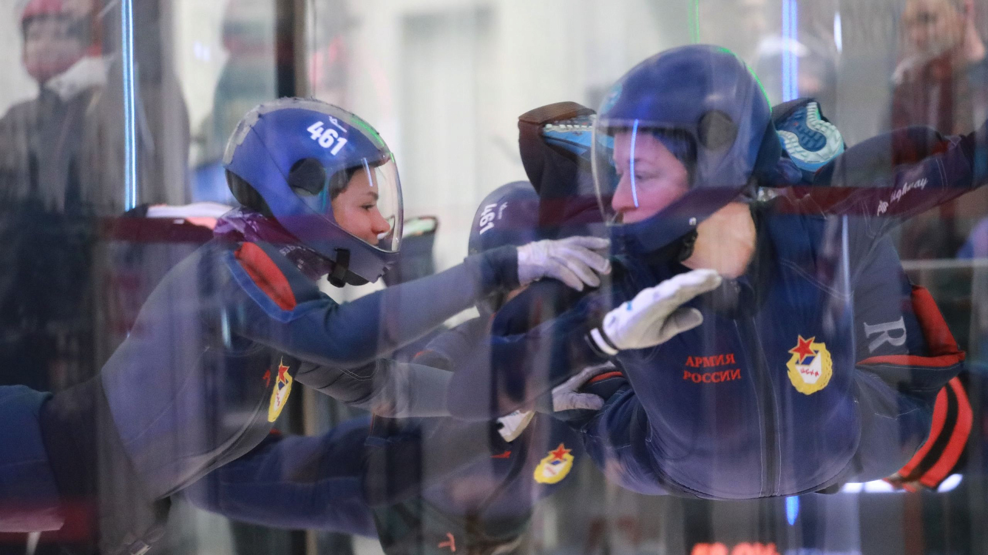 Женская команда ЦСКА – чемпионы России по аэродинамическим дисциплинам мужчины – вторые