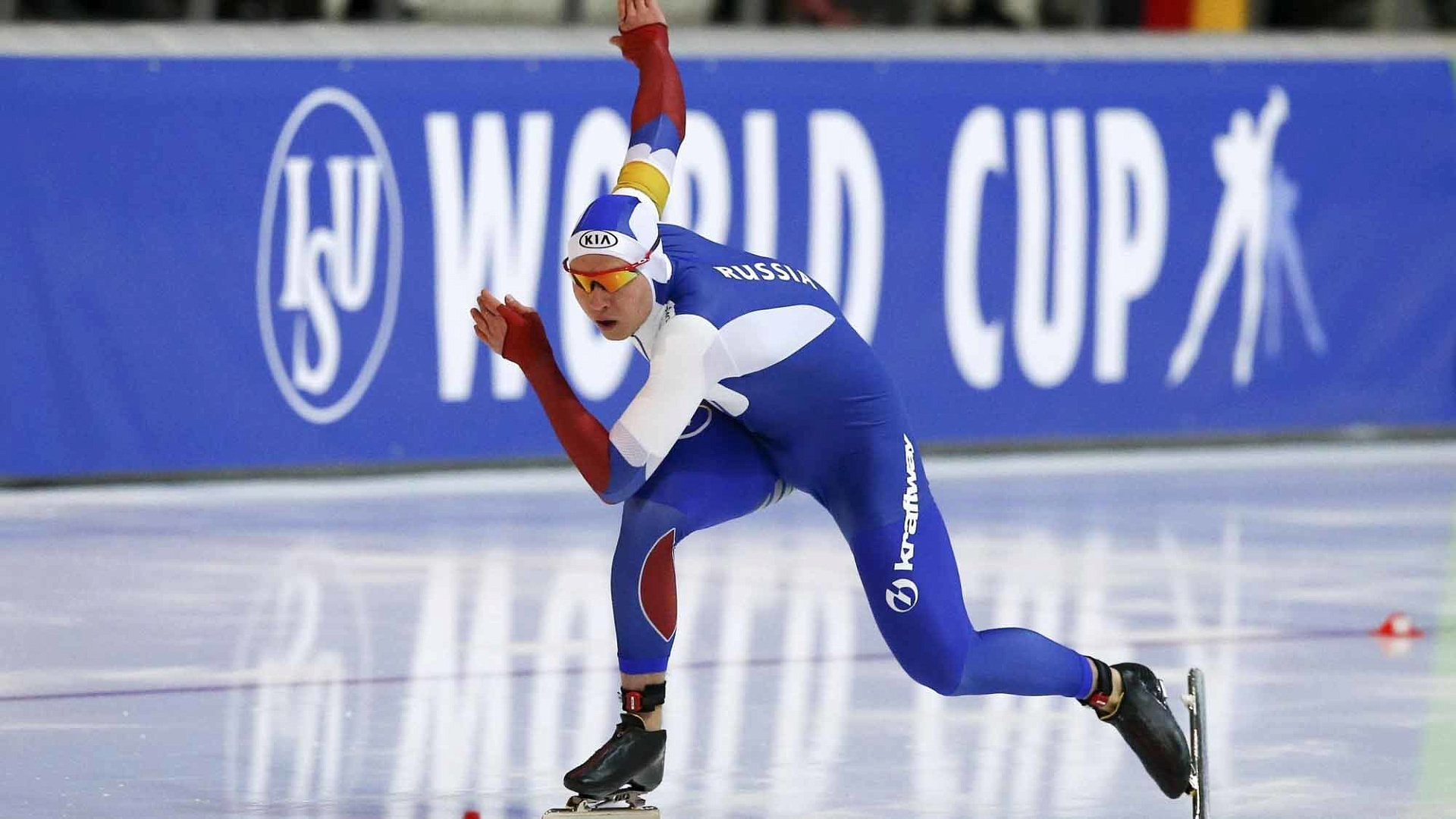 Армейские конькобежцы выступят на чемпионате мира в Коломне