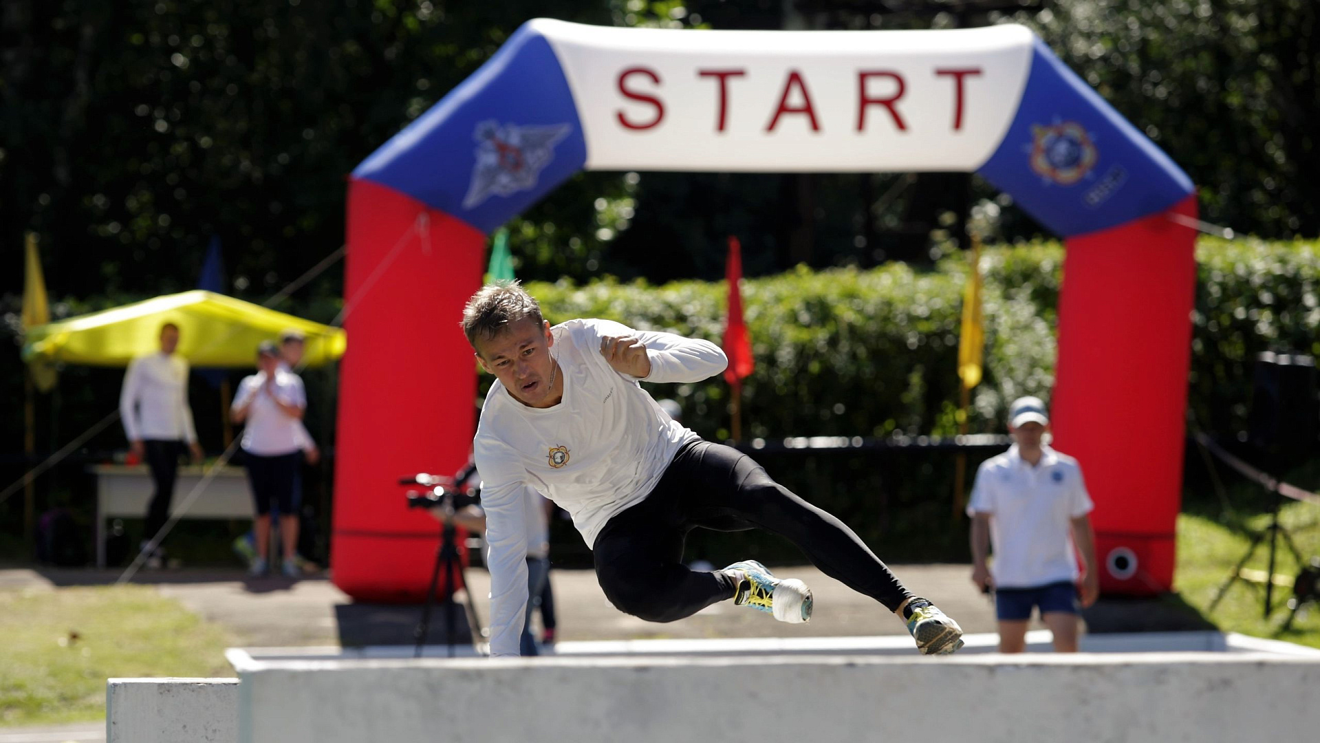 Армейский спортсмен Сергей Алпатов – лучший в преодолении полосы препятствий на региональном чемпионате CISM по военному пятиборью в Москве