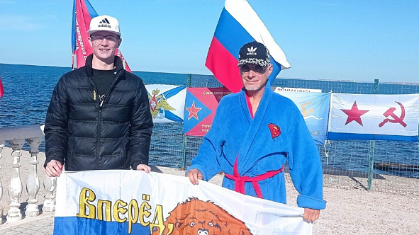 Медали первого зимнего заплыва в Севастополе завоевали ветераны спорта ЦСКА