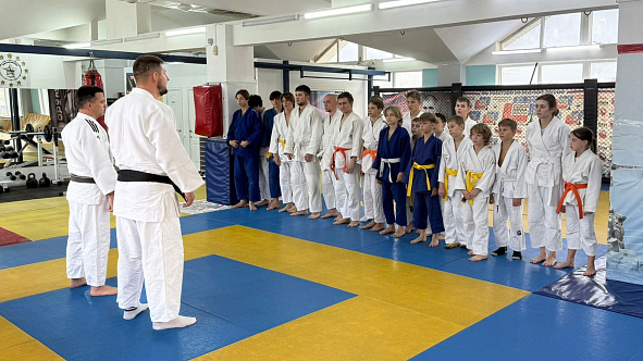 Дзюдоисты ЦСКА/Севастополь сдали аттестацию на пояса и завоевали медали первенства города