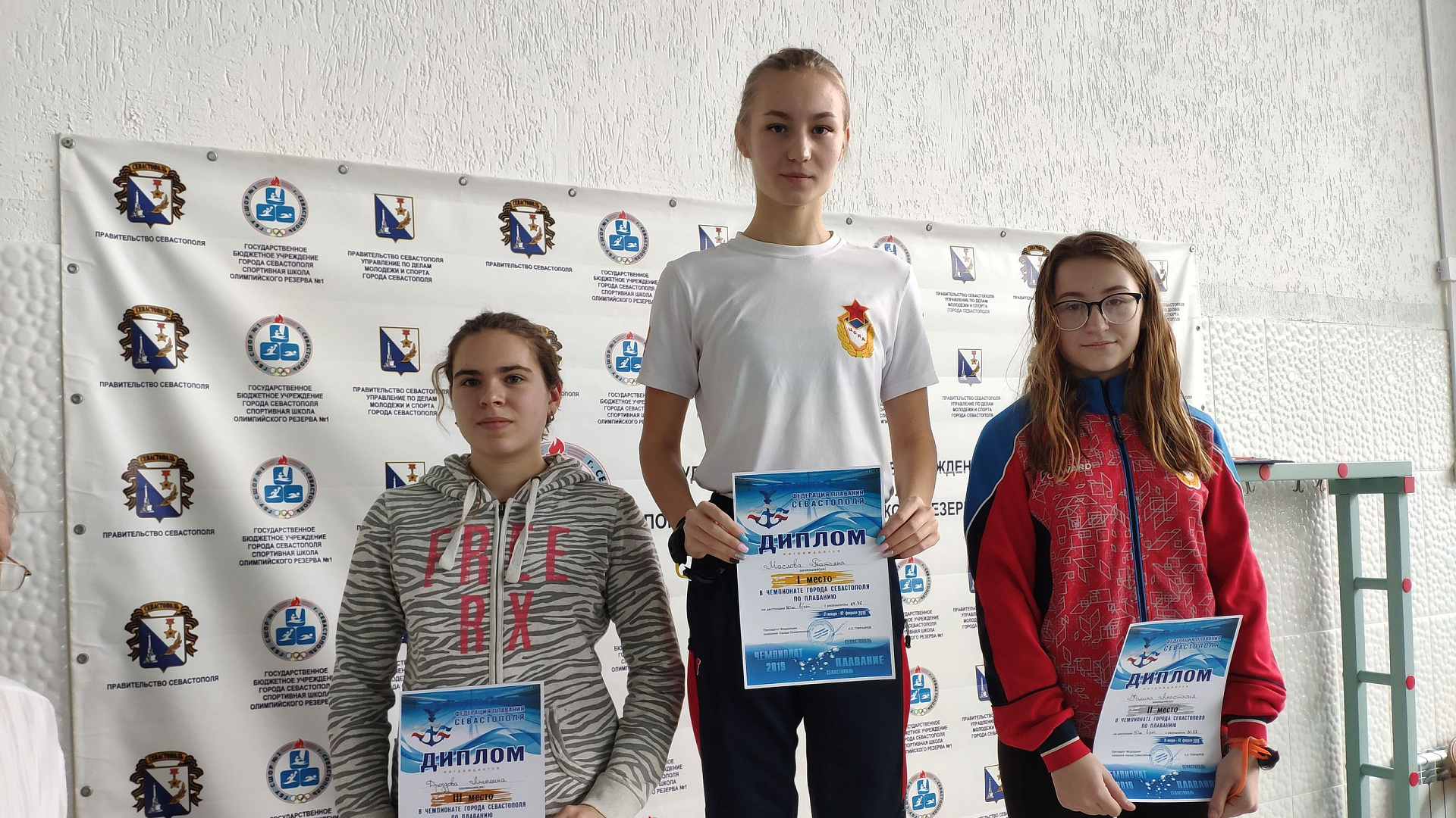 Спортсмены спортивной школы ЦСКА уверенно победили в командном зачете на чемпионате и Первенстве города Севастополь по плаванию