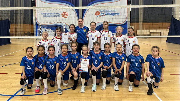 Волейбольные команды спортивной школы «ЦСКА-Хакасия» заняли призовые места на открытом первенстве