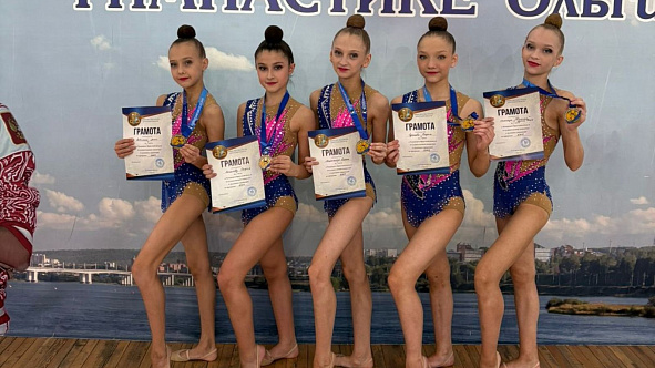 На чемпионате области гимнастки Иркутской спортшколы завоевали золото и бронзу