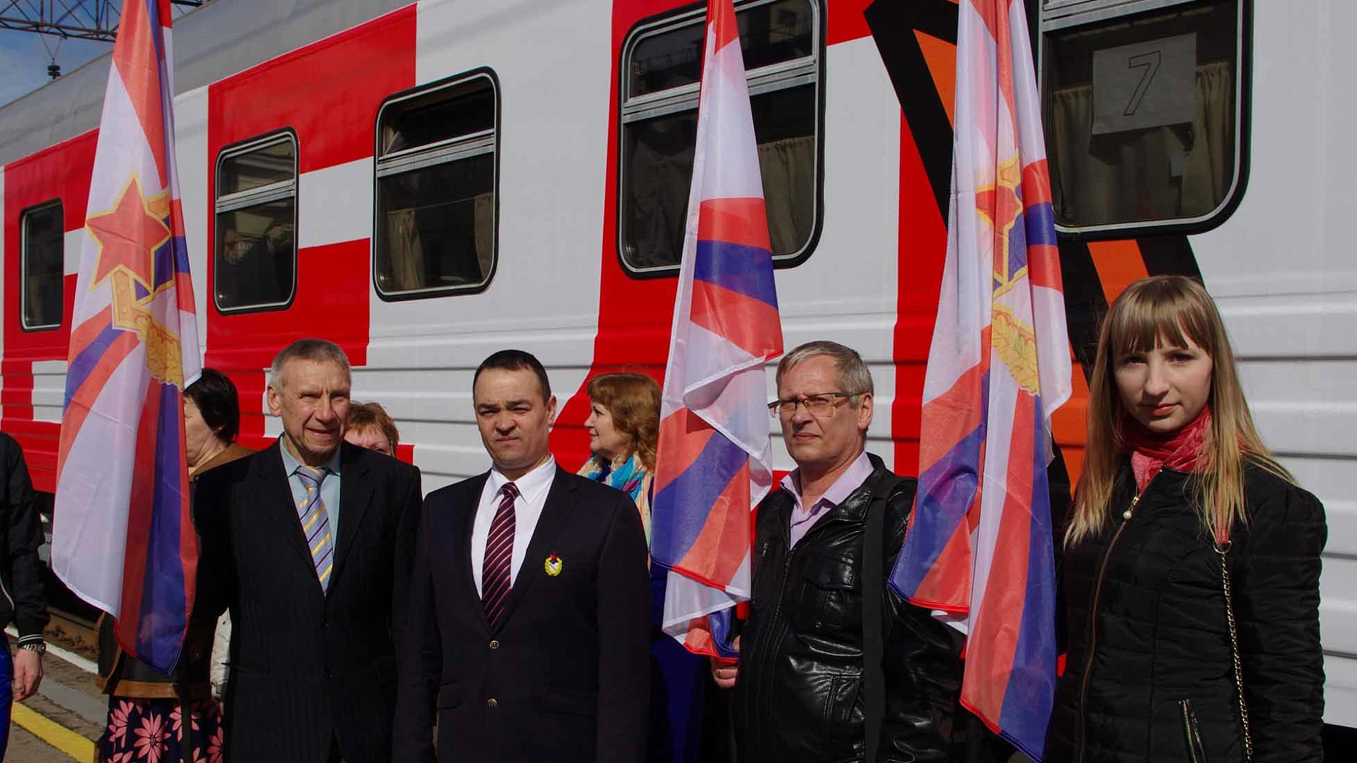 Представители ЦСКА встретили агитпоезд «Армия Победы» в Екатеринбурге