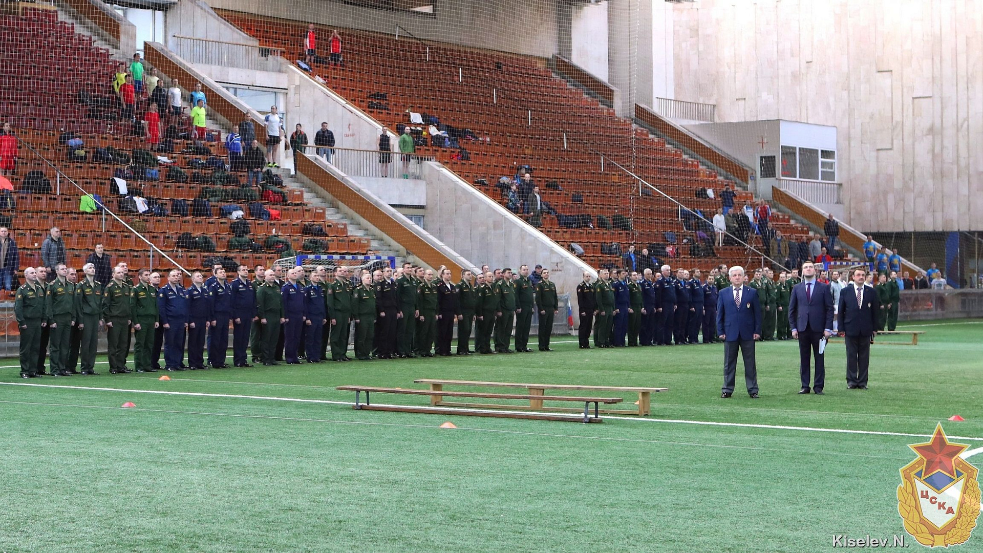 В ЦСКА на Спартакиаде ЦОВУ МО РФ стартовал турнир по мини-футболу