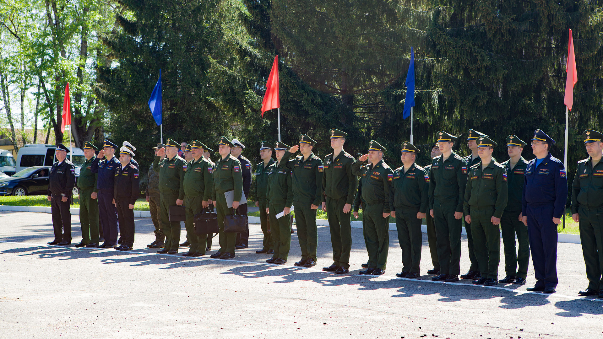 Стартовал чемпионат по стрельбе из штатного или табельного оружия в рамках Спартакиады МО РФ среди сборных команд ЦОВУ