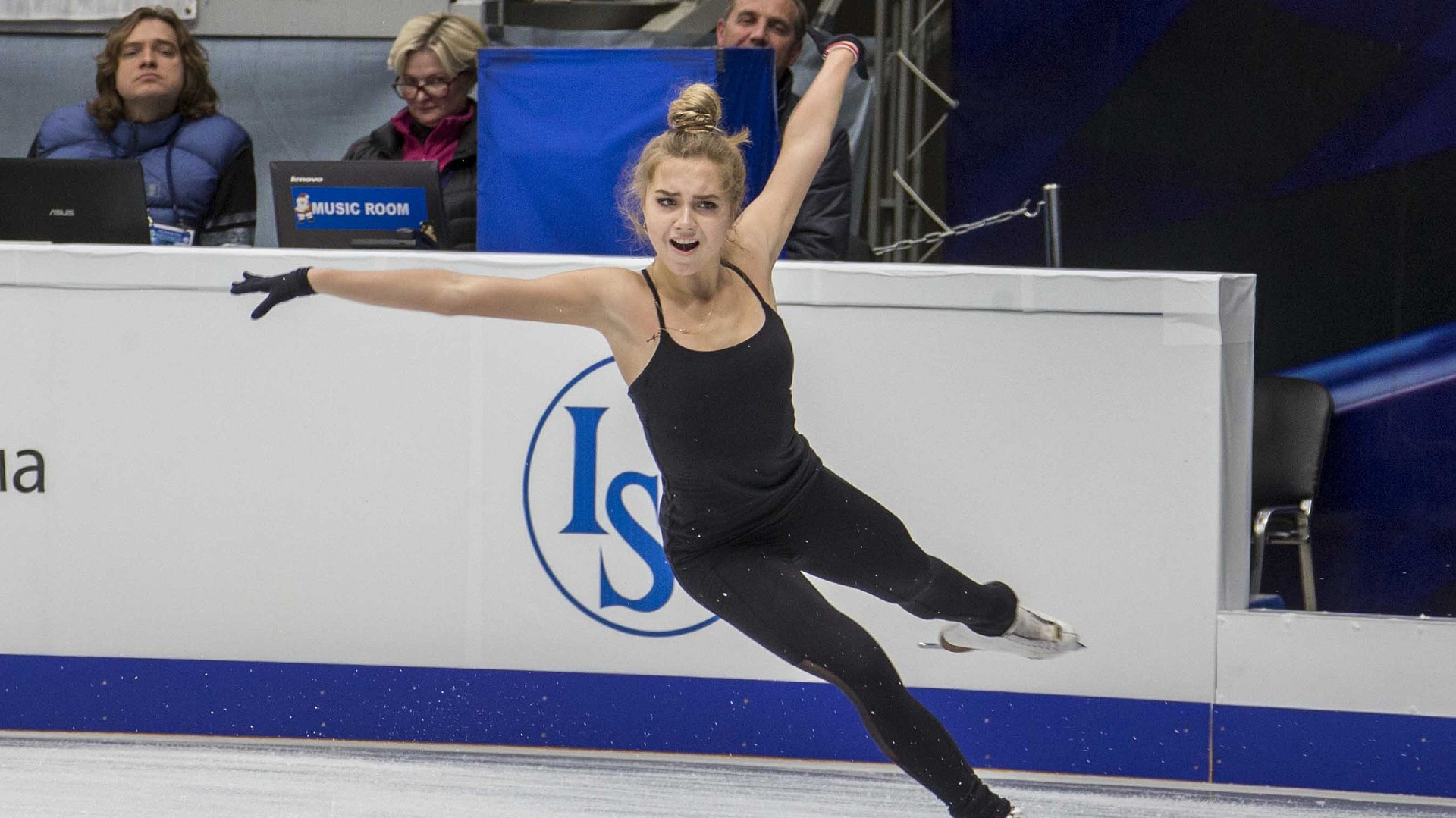 Фигуристы ЦСКА Елена Радионова и Александр Самарин – победители турнира в Шанхае