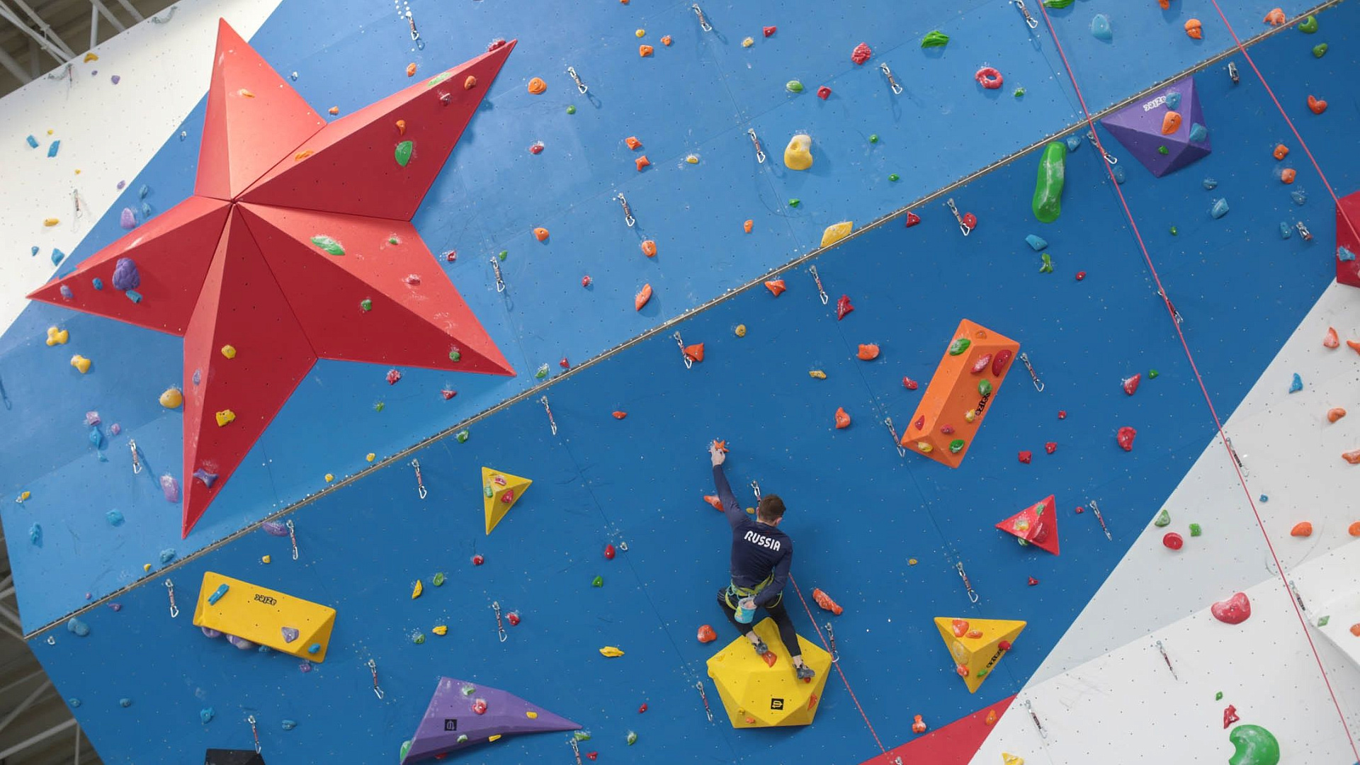 В подмосковном парке «Патриот» состоится презентация уникального комплекса скалодромов для подготовки военных альпинистов