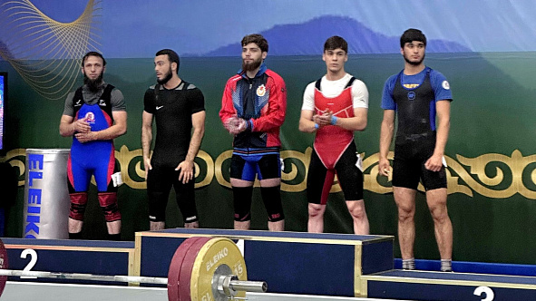 Ярослав Купновицкий завоевал серебро на Всероссийских соревнованиях по тяжёлой атлетике