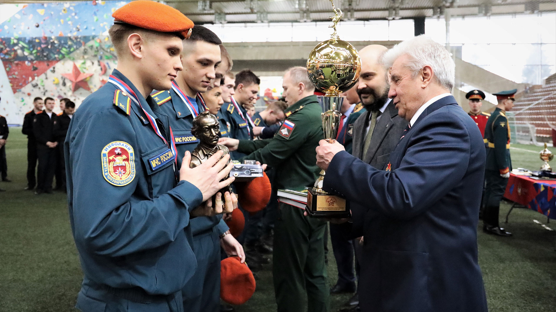 В ЦСКА завершился I Всероссийский военно-спортивный фестиваль имени генералиссимуса А.В. Суворова среди кадет по футболу и шахматам