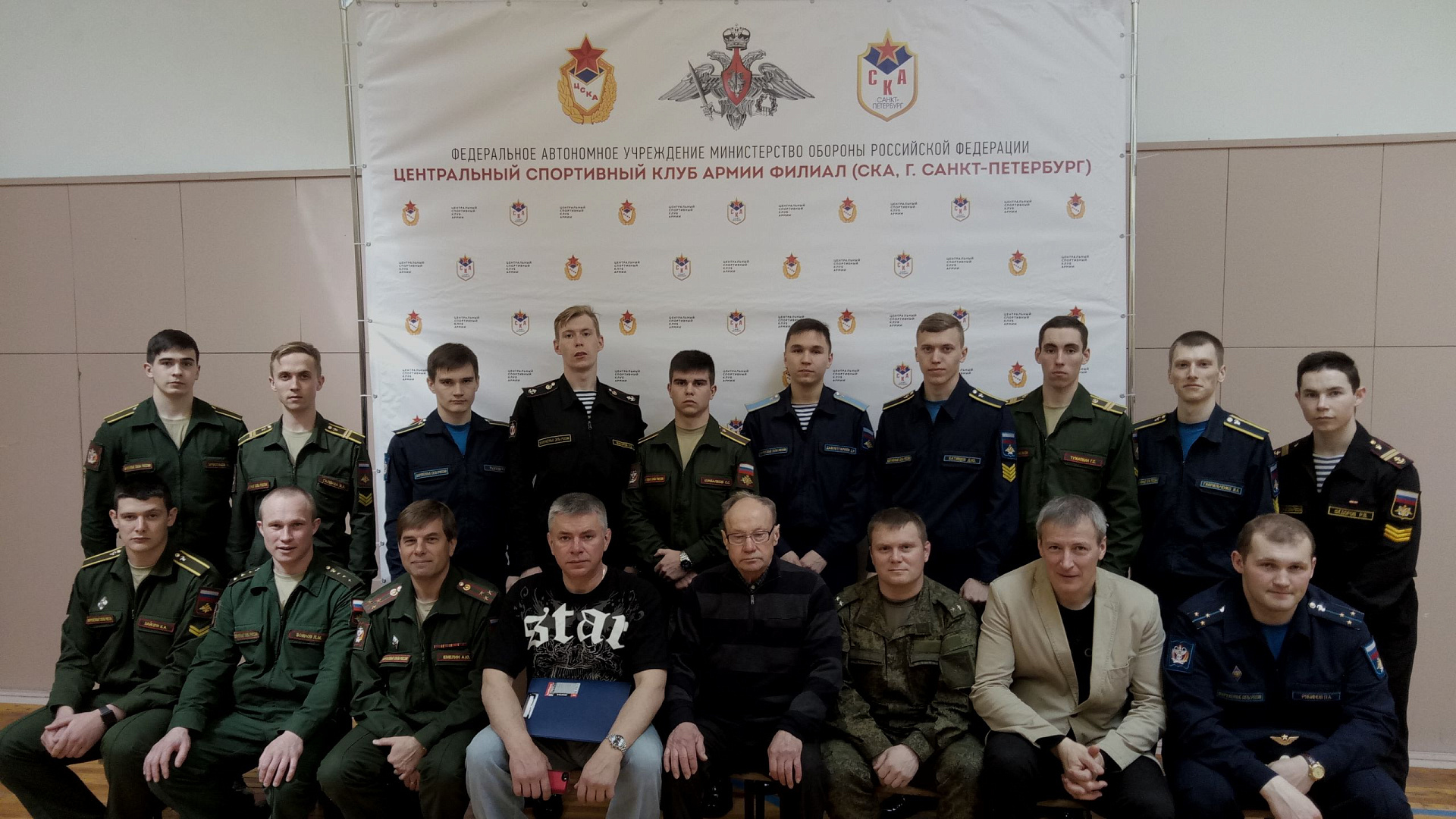 В Санкт-Петербурге стартовал чемпионат ВС РФ по хоккею