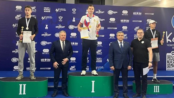 Армейцы забрали две золотые медали на чемпионате России по теннису