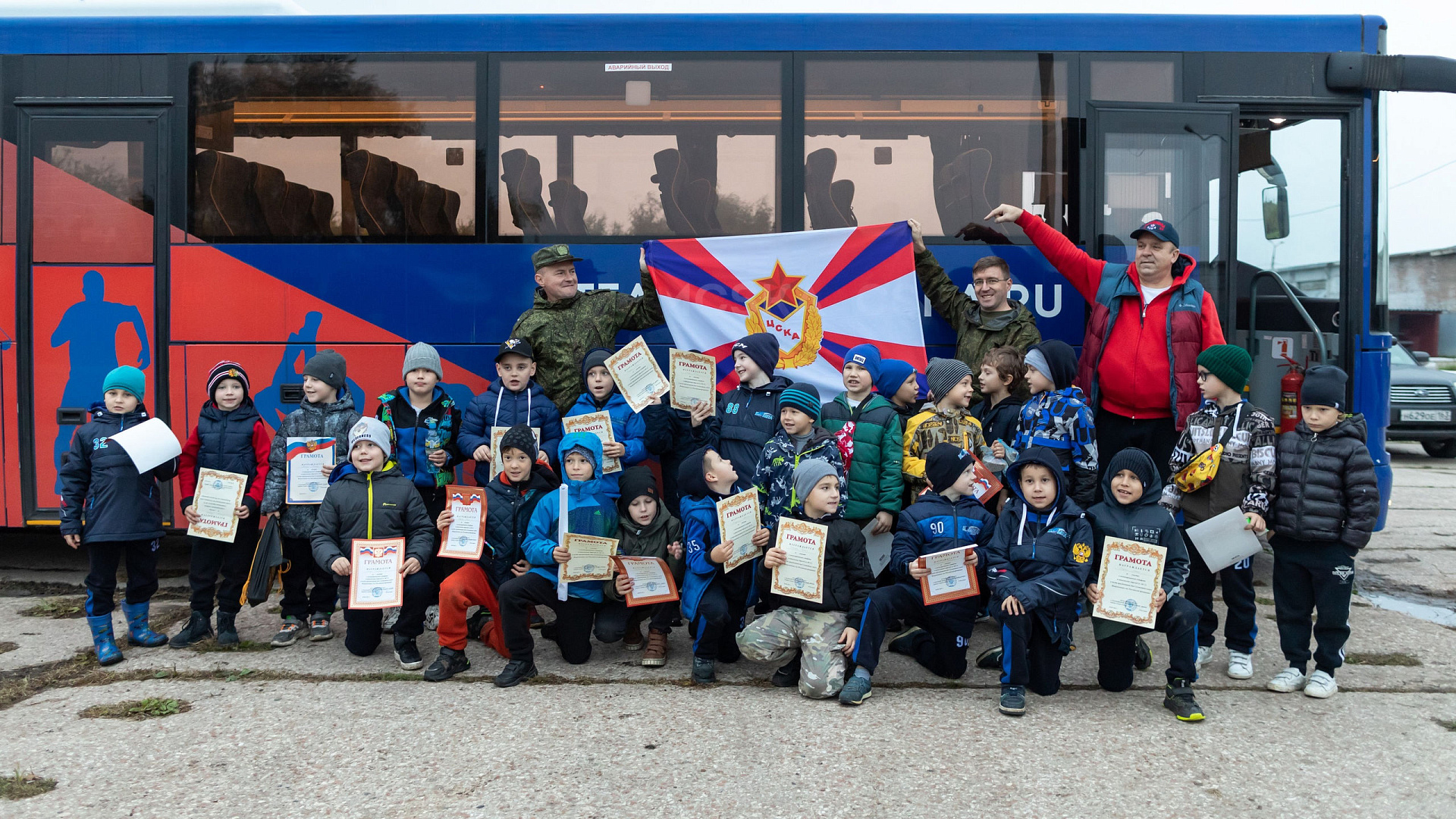 Армейцы ЦСКА/Самара вместе с военнослужащими 2ОА провели интерактив для юных патриотов на полигоне Рощинский