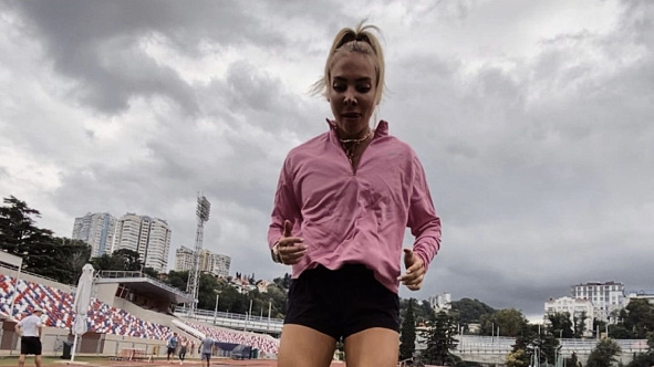 Армейская скелетонистка Елена Никитина приступила к тренировкам на втором сборе российской команды в Сочи