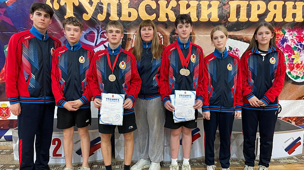 Три бронзовые медали завоевали воспитанники ЦСКА на Всероссийских соревнованиях по бадминтону