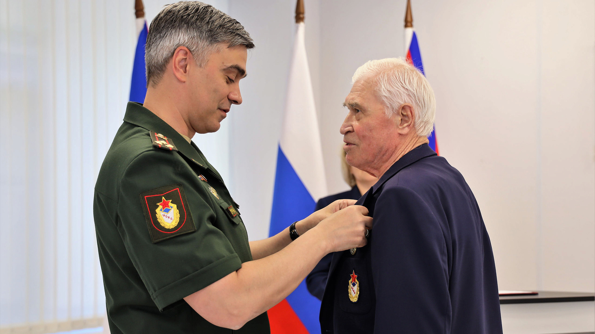 Торжественное вручение медалей «100 лет ЦСКА» сотрудникам армейского Клуба