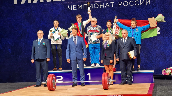 Армейские тяжелоатлеты выиграли 26 золотых медалей на чемпионате России