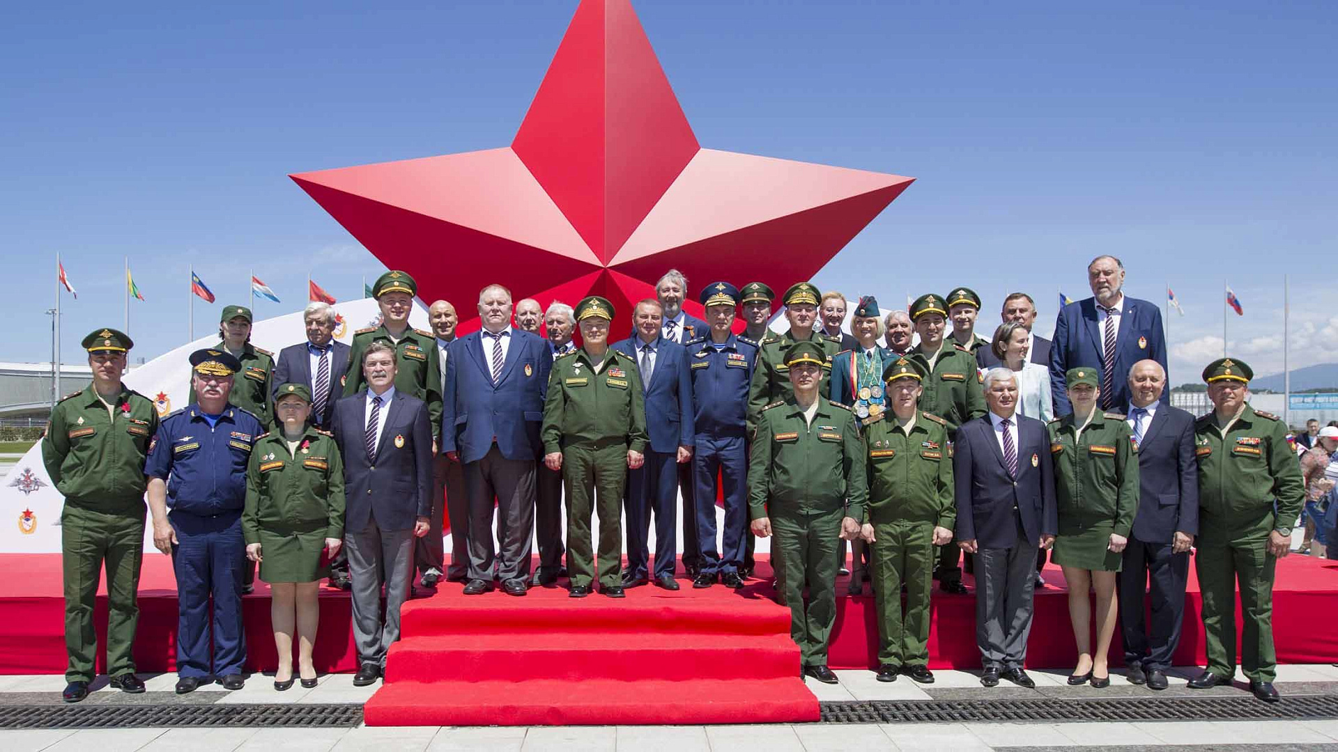 Церемония присяги новобранцев спортивных рот ЦСКА прошла в Олимпийском парке Сочи