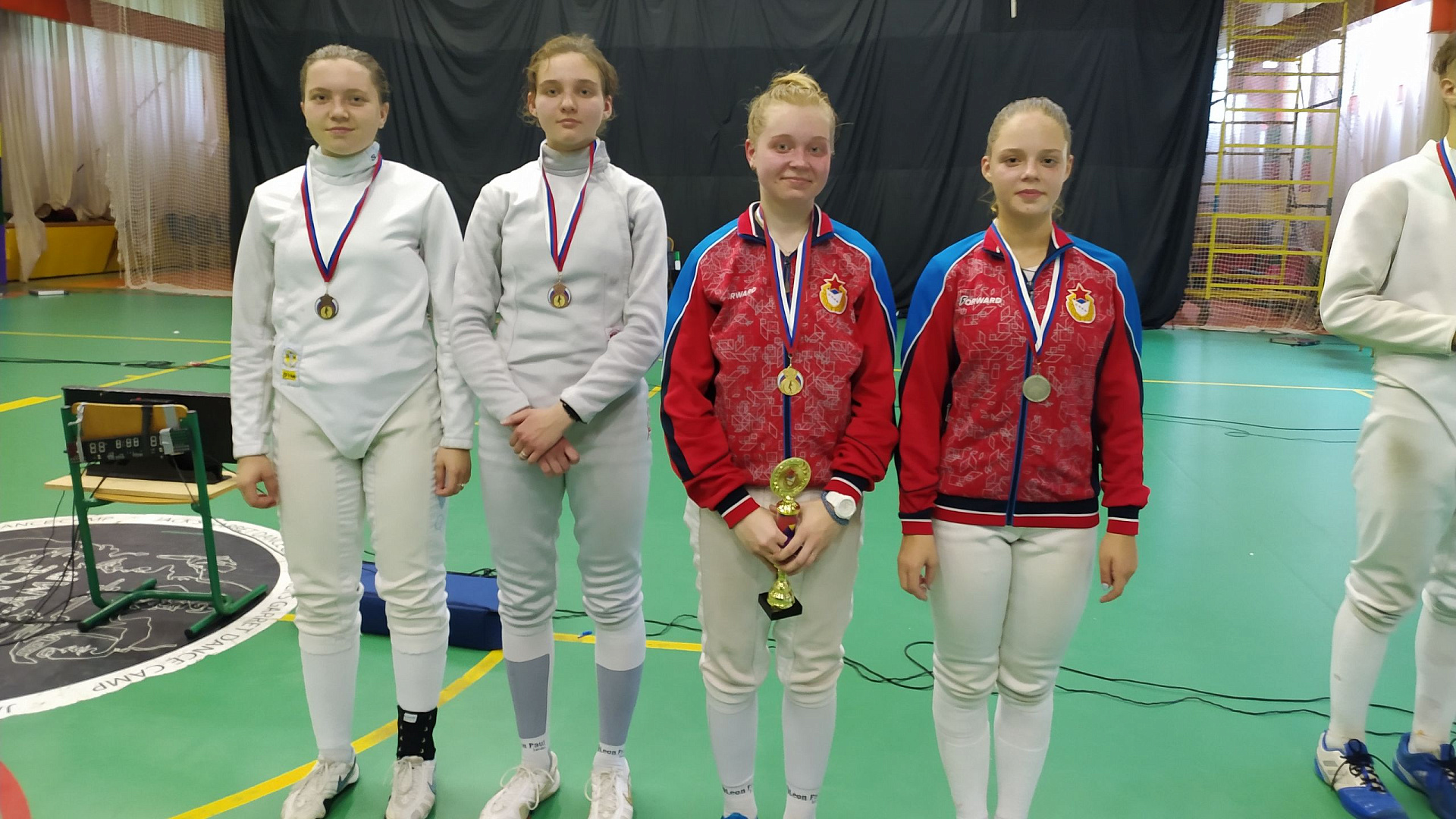 Юные фехтовальщики разыграли награды Открытого Первенства ЦСКА