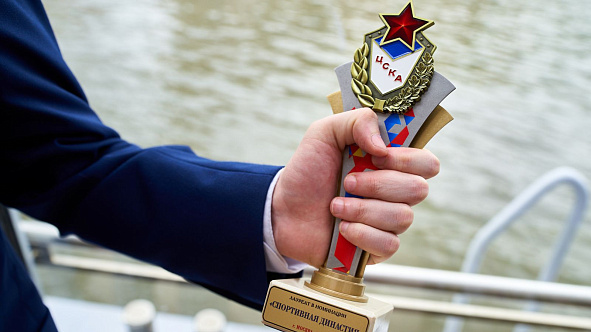 ПОДВЕЛИ ИТОГИ ПРЕМИИ «АРМЕЕЦ ГОДА» НА ПРОГУЛКЕ НА ТЕПЛОХОДЕ ПО МОСКВЕ-РЕКЕ