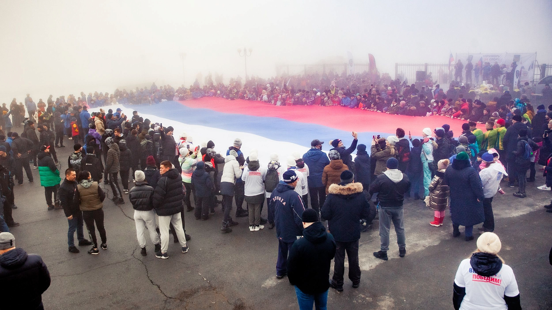 На базе СЦМиФП (г. Владивосток) филиала ЦСКА/Хабаровск прошла «Зарядка чемпионов» вместе с губернатором Приморья Олегом Кожемяко