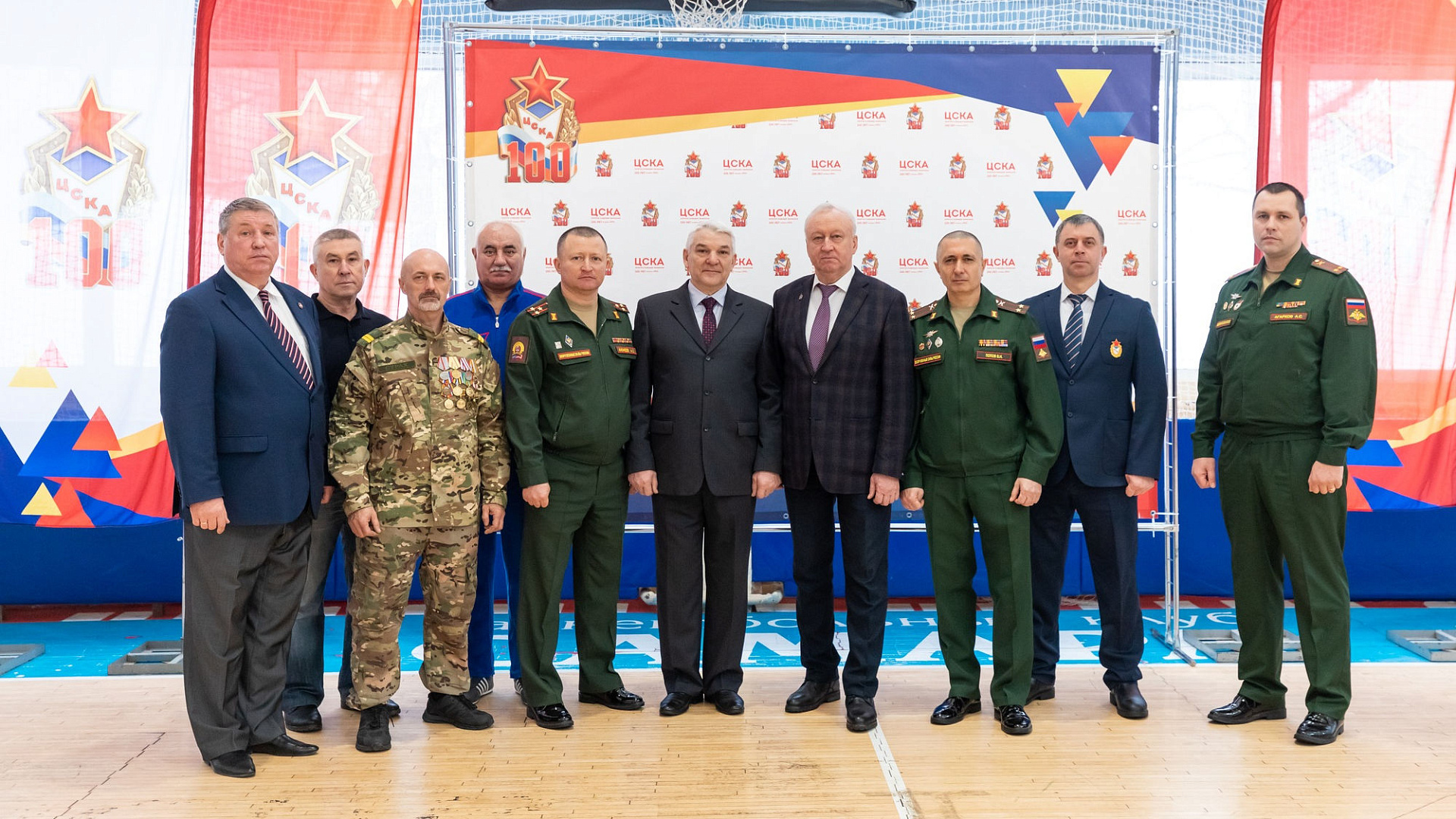 В самарском филиале ЦСКА стартовал чемпионат Центрального военного округа по зимнему офицерскому троеборью