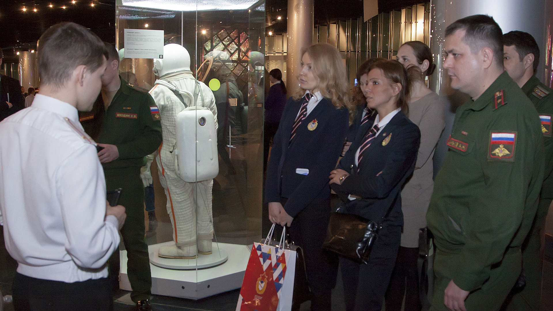 Представители ЦСКА посетили Мемориальный музей космонавтики
