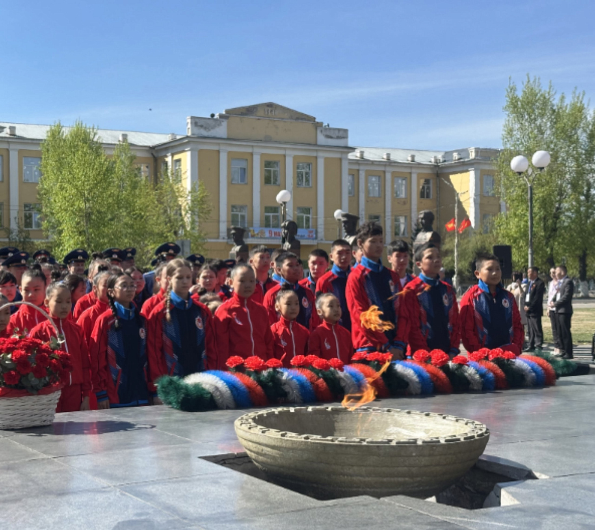 Самарский филиал ЦСКА принял участие в возложении цветов ко Дню Великой Победы 