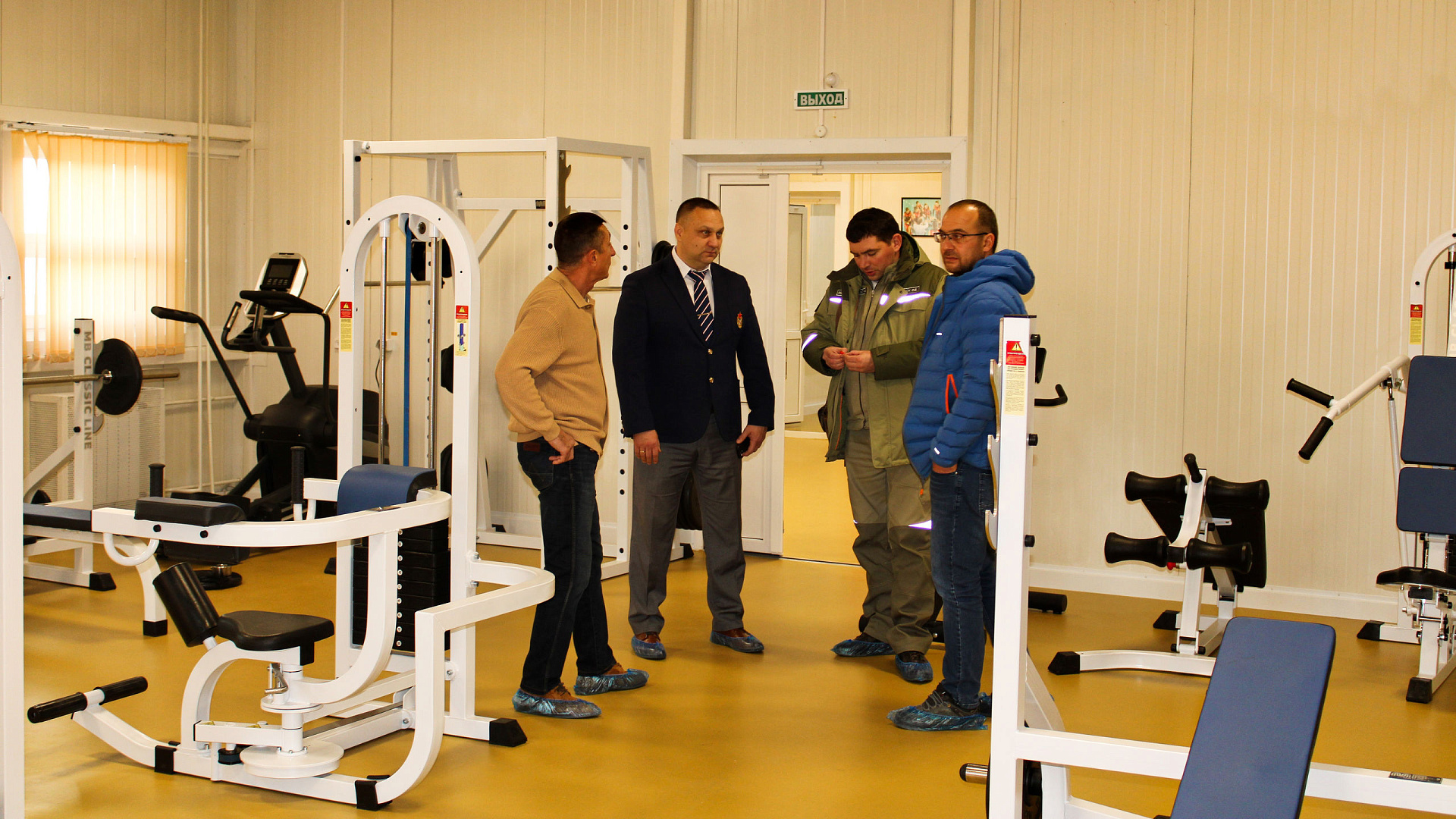 Начальник самарского филиала ЦСКА Роман Махонин встретился  с армейцами Абакана