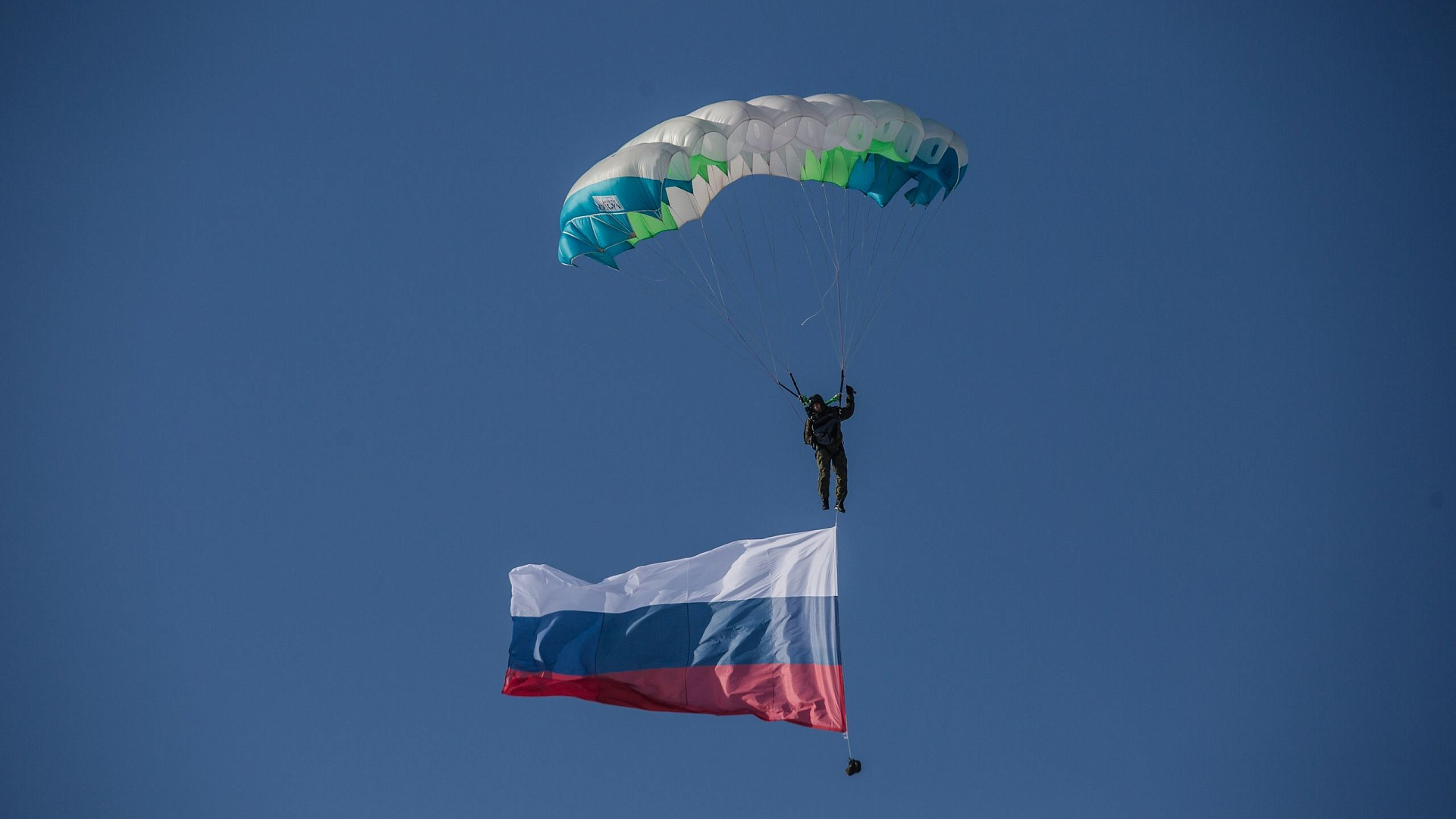 Кубок на призы командующего ЦВО по парашютному двоеборью стартовал на спортивных объектах ЦСКА/Самара